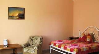Гостевой дом The Hotel Crimea Yard Рыбачье Двухместный номер с 1 кроватью или 2 отдельными кроватями-4